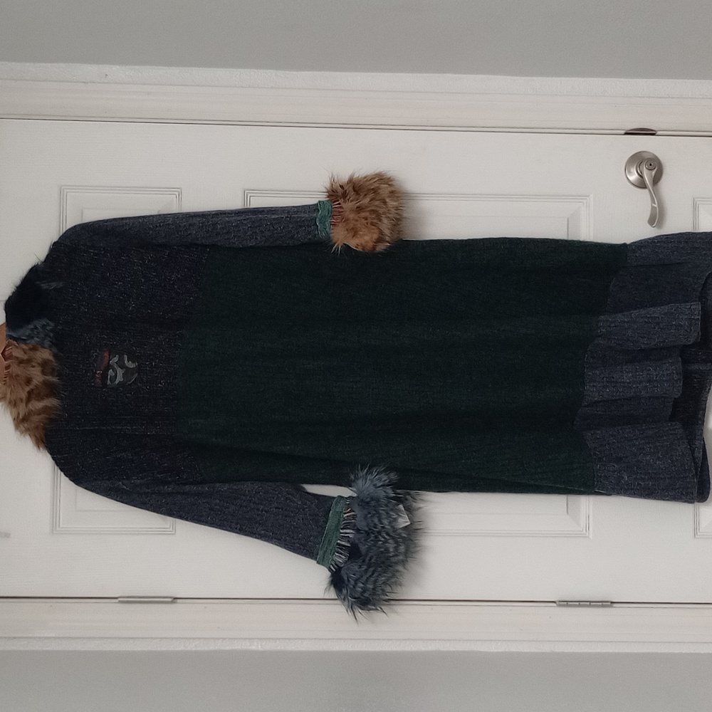 Faux Fur Lee Andersen coat - Picture 6 of 7